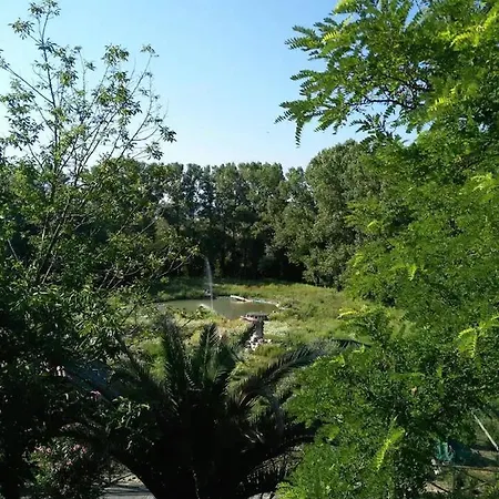 Chiara Affascinante Villino Alloggio in famiglia *