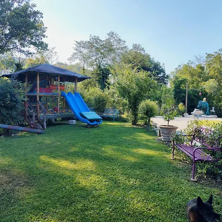 Chiara Affascinante Villino Проживание в семье