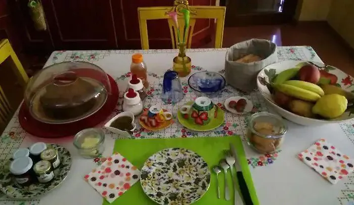 Chiara Affascinante Villino Rum i privatbostad