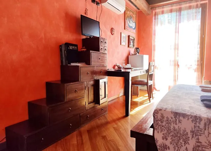 Chiara Affascinante Villino Monsampolo Del Tronto